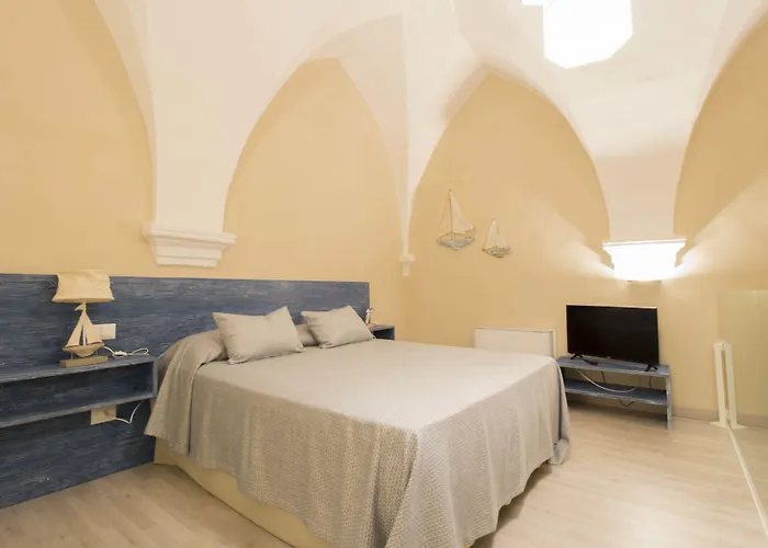 Il Giardino Della Regina Alojamento de Acomodação e Pequeno-almoço Gallipoli