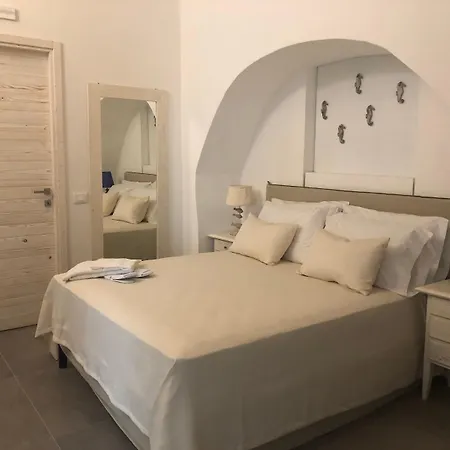 Il Giardino Della Regina Nocleg ze śniadaniem 3*