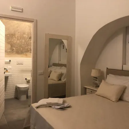 فندق مبيت وإفطار Il Giardino Della Regina 3*
